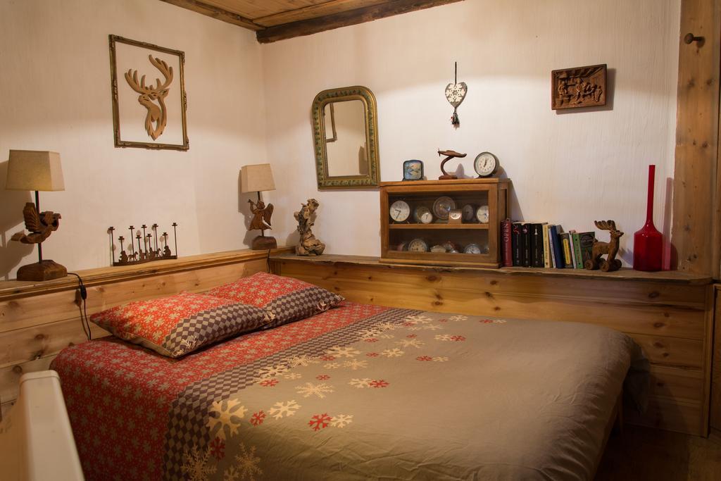 Bed and Breakfast Chalet Bois D'Antan Sainte-Foy-Tarentaise Pokoj fotografie